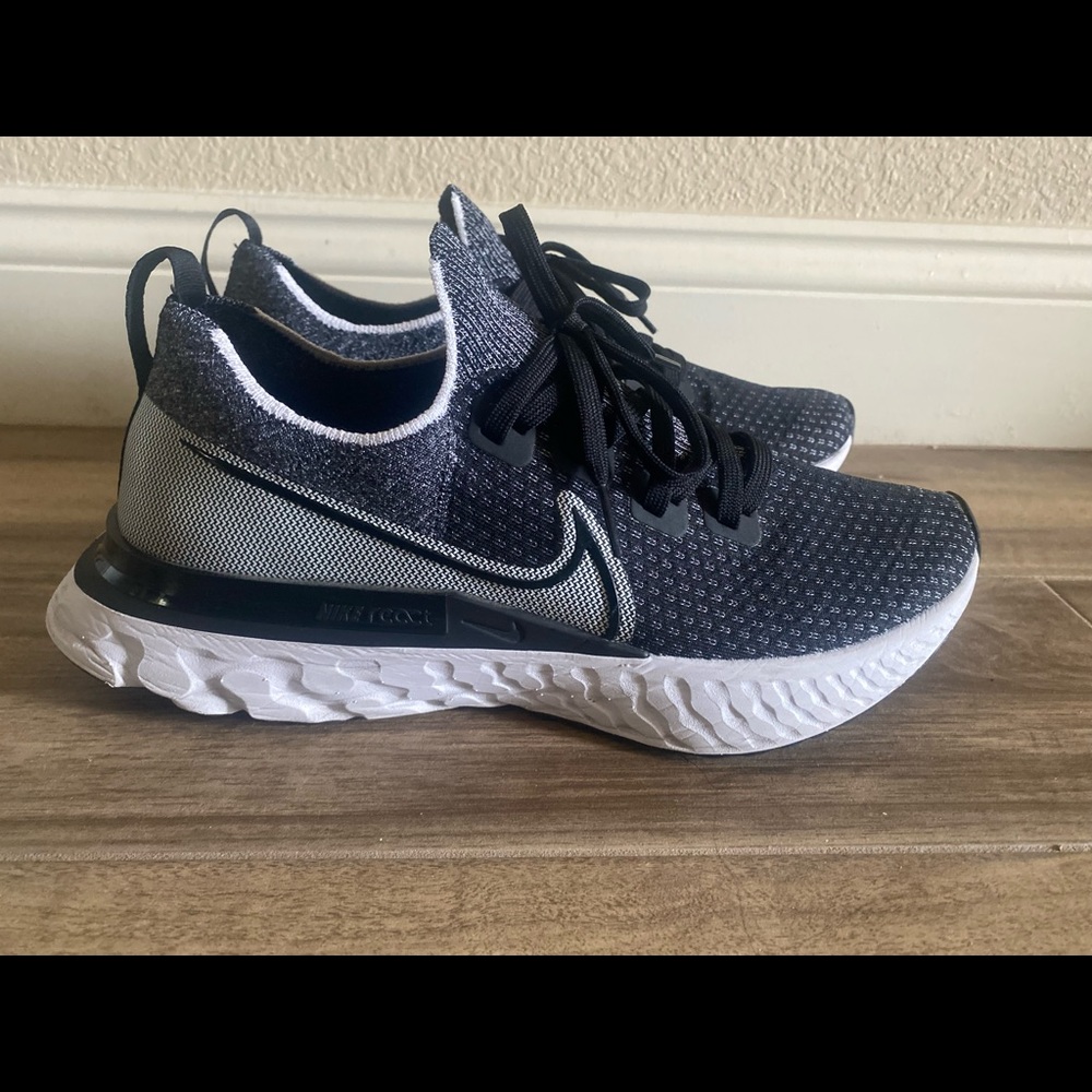 Nike React Infinity run Flyknit